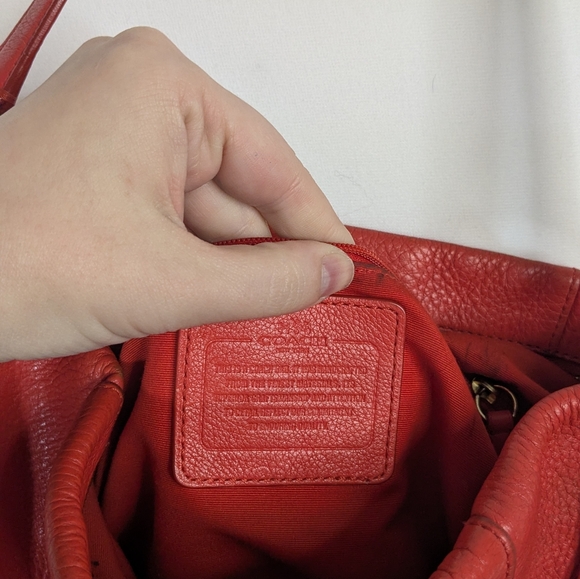 Coach red pebbled leather hobo bag - shoulder and crossbody strap. - Picture 8 of 12